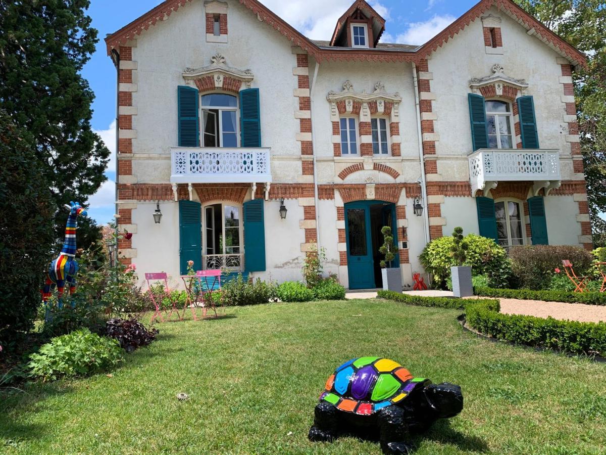 L'Oustal Bed & Breakfast Bourges Ngoại thất bức ảnh