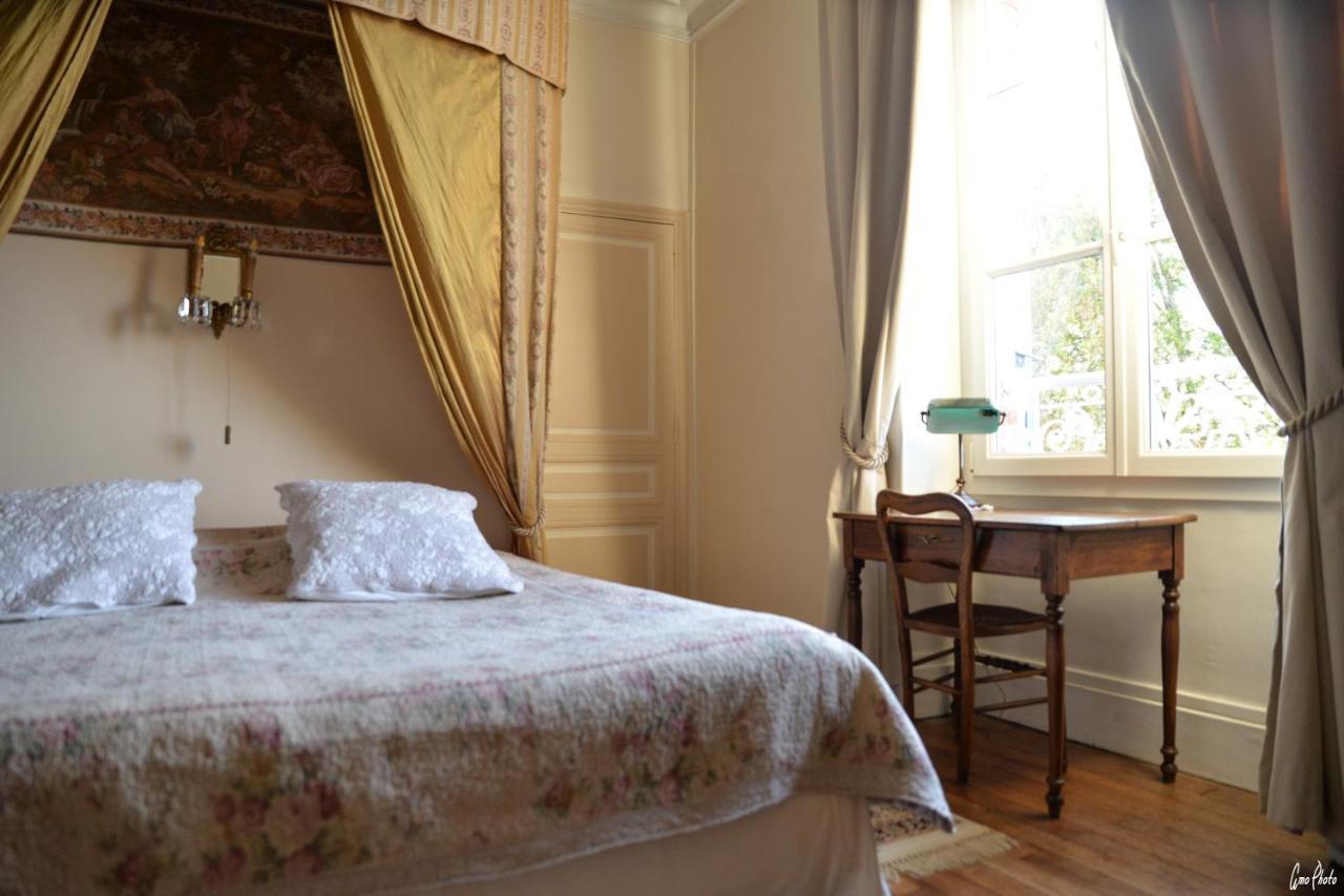 L'Oustal Bed & Breakfast Bourges Ngoại thất bức ảnh