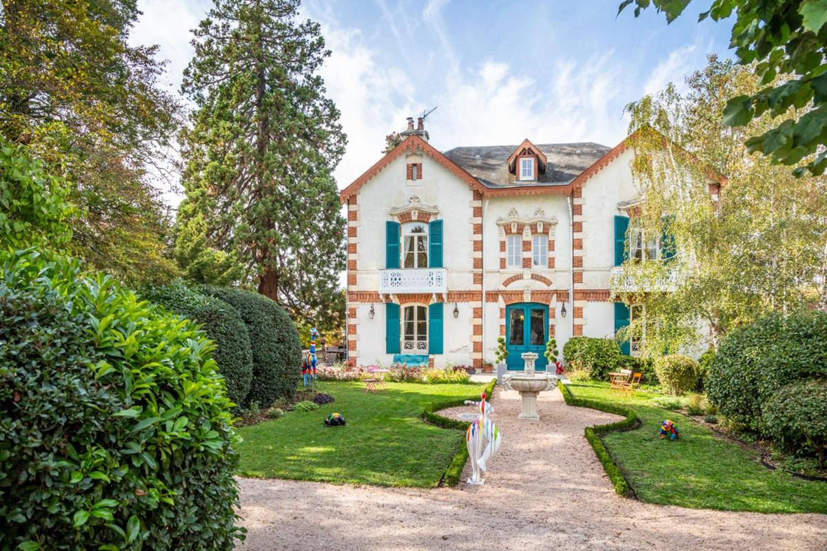 L'Oustal Bed & Breakfast Bourges Ngoại thất bức ảnh