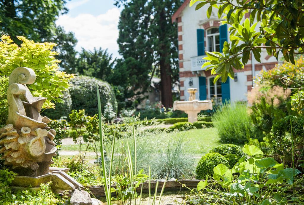 L'Oustal Bed & Breakfast Bourges Ngoại thất bức ảnh